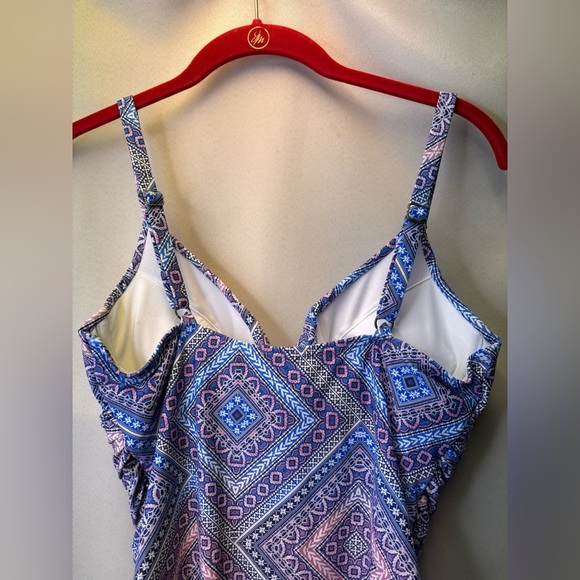 LEILANI One Piece Swimsuit Pink, blue, white geometric print Size 6 - Picture 4 of 6